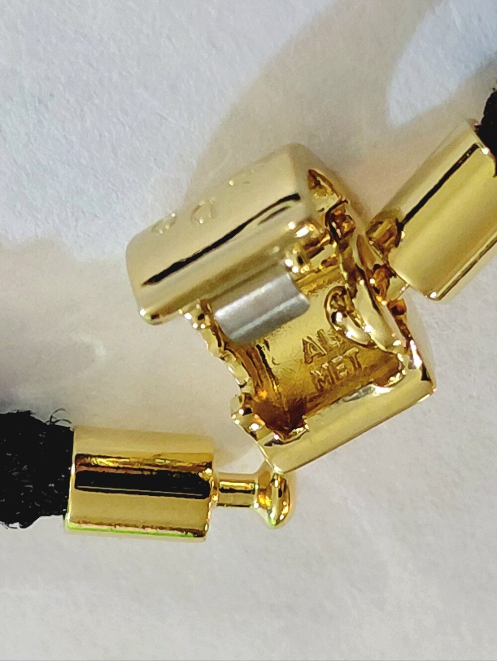 Authentic NEW Pandora Shimmering Black Cord Bracelet 14k gold plating - Picture 5 of 7